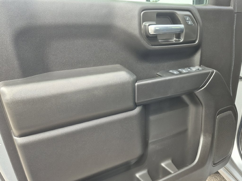 Certified 2025 Chevrolet Silverado 1500 Custom AWD/4WD image 6