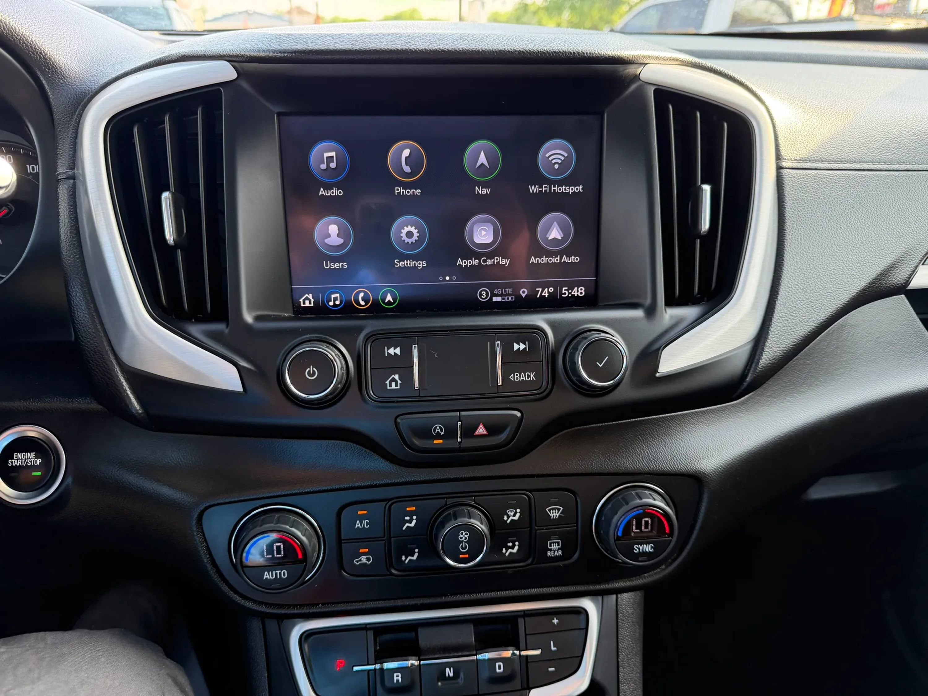 Used 2022 GMC Terrain SLT w/ Infotainment Package II AWD/4WD image 22