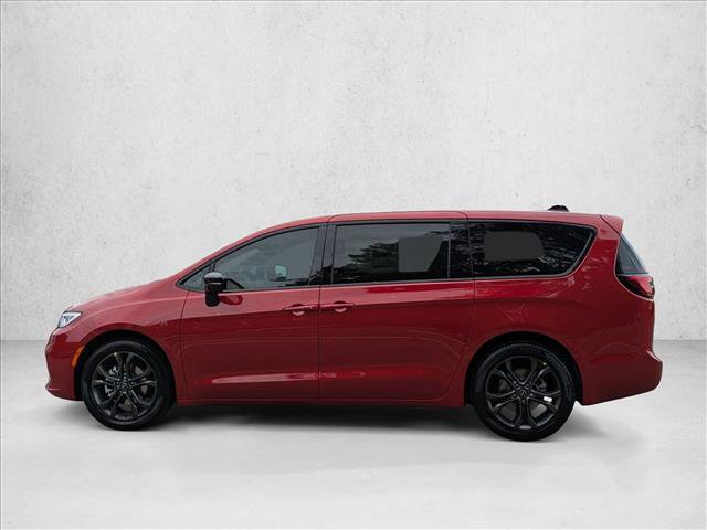New 2026 Chrysler Pacifica Select image 5