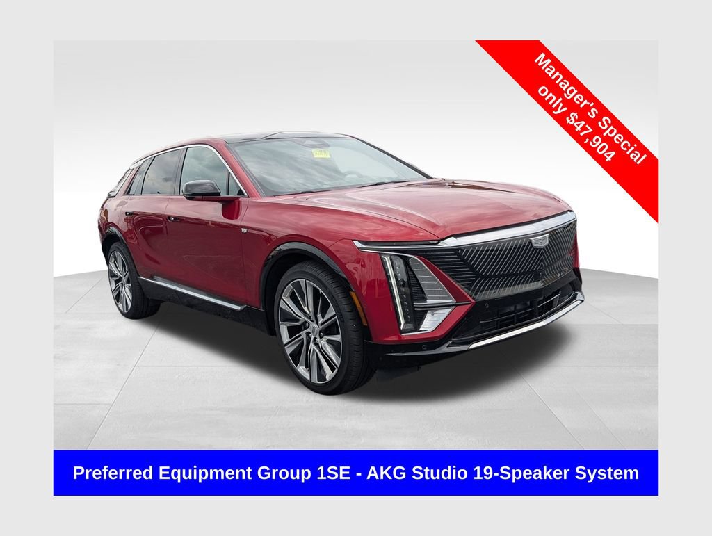 Used 2025 Cadillac Lyriq Luxury w/ LPO, Floor Liner Package AWD/4WD image 1