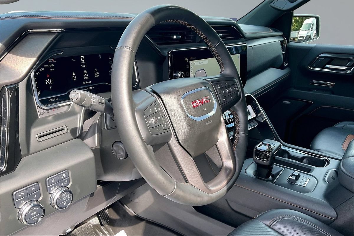 Used 2024 GMC Sierra 1500 AT4 AWD/4WD image 16