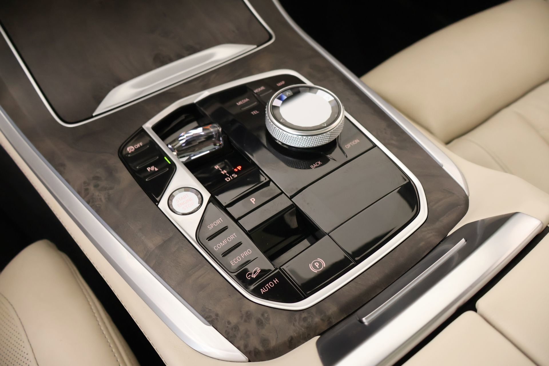 Used 2025 BMW X5 M60i AWD/4WD image 9