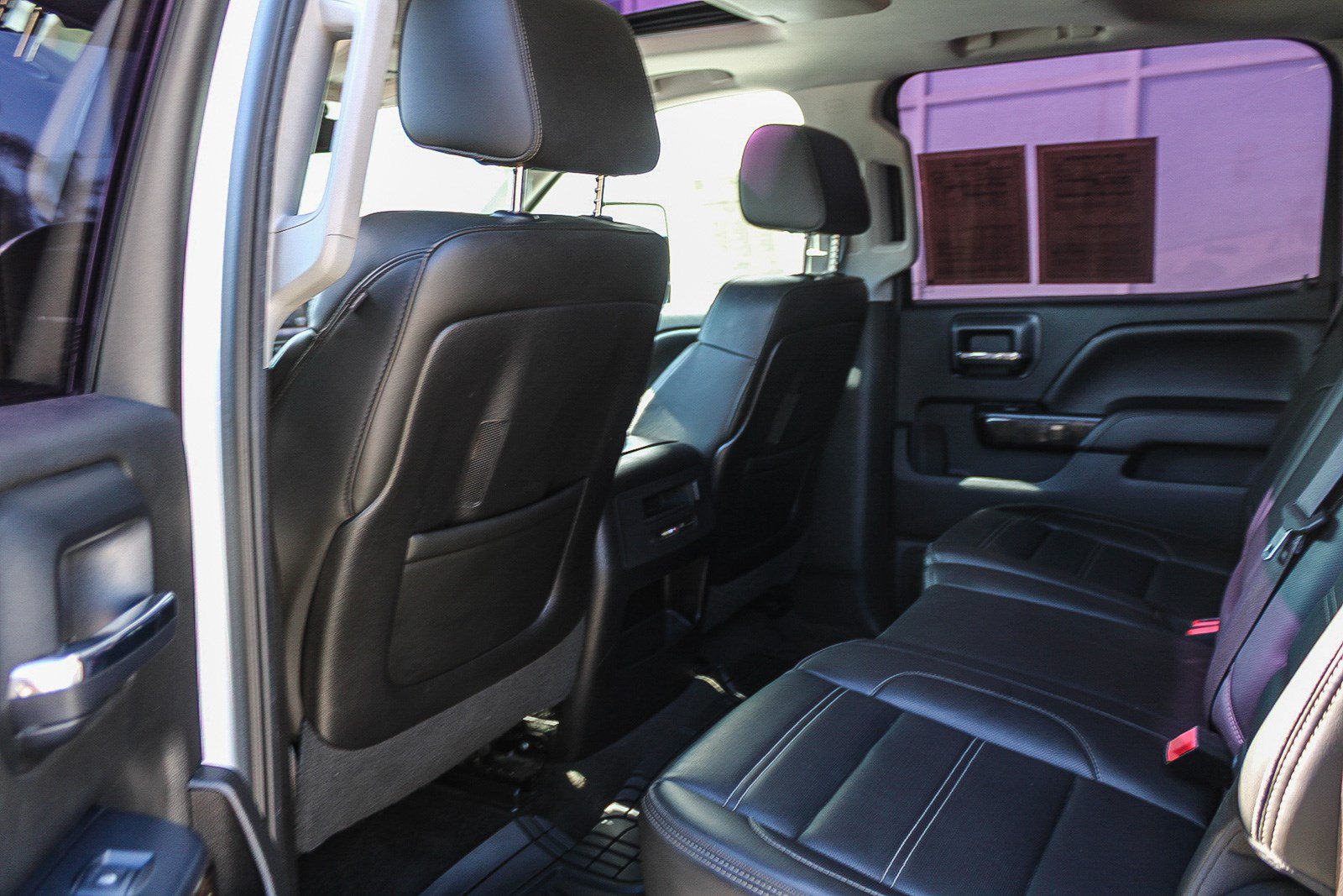 Used 2015 GMC Sierra 2500 Denali w/ Duramax Plus Package AWD/4WD image 20