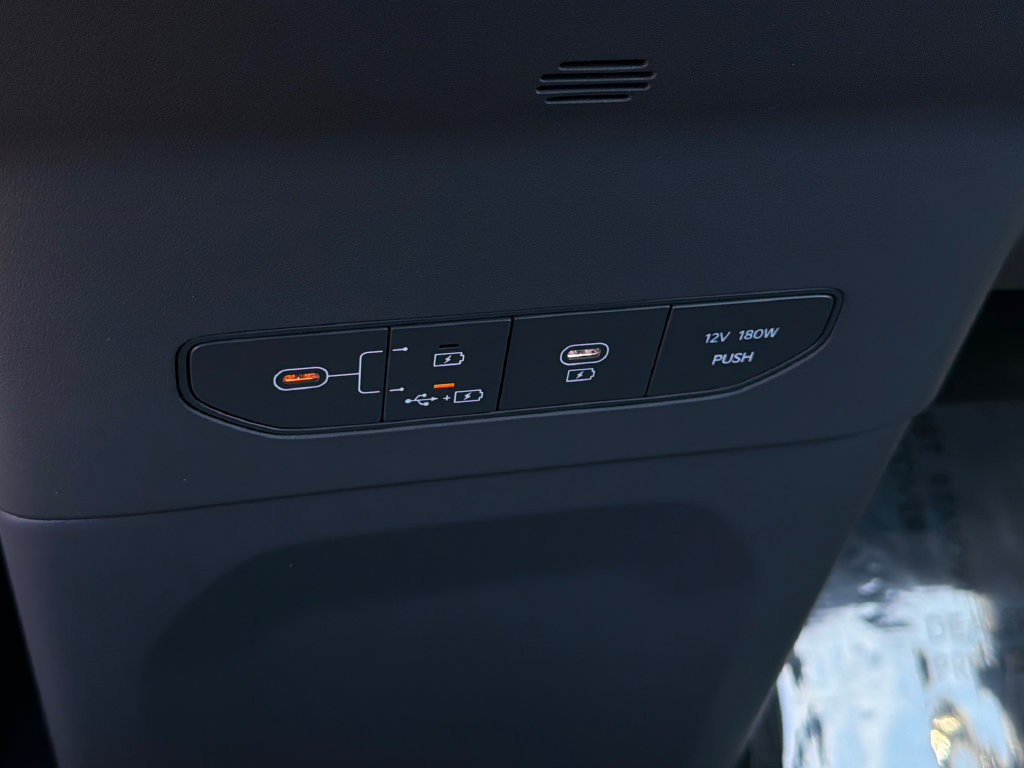 Certified 2024 Kia EV9 Wind AWD/4WD image 32