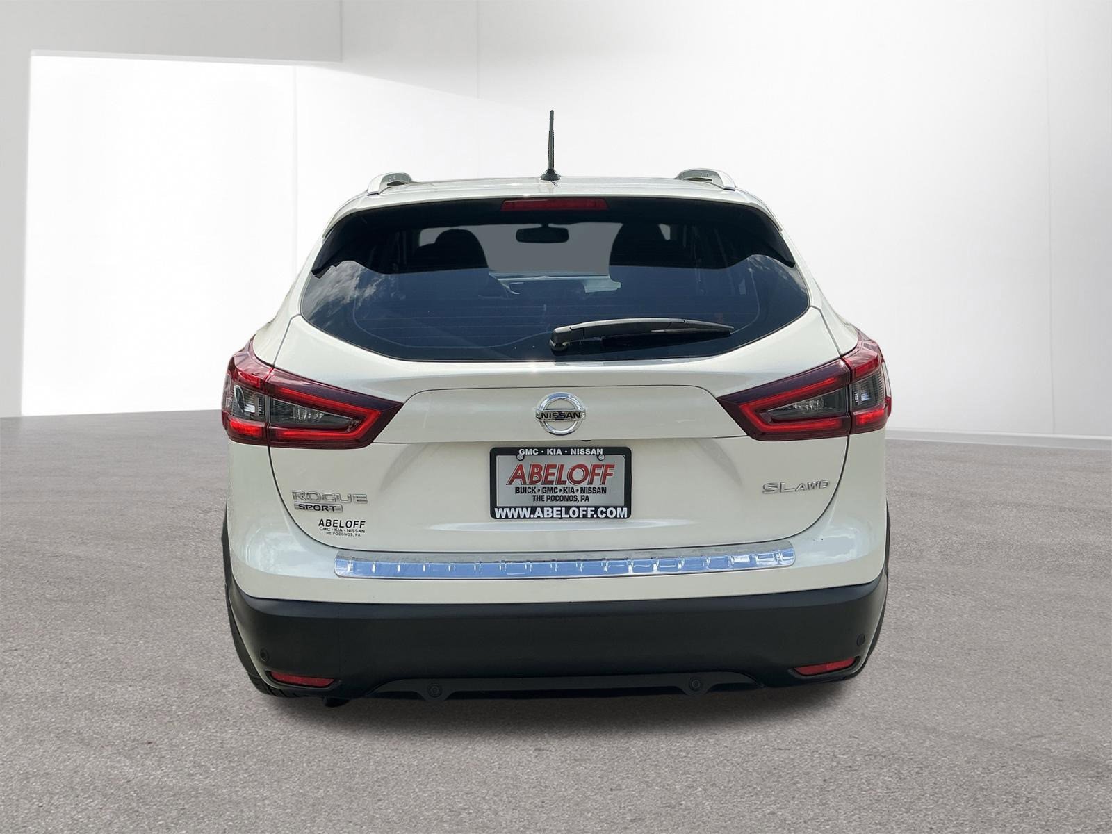 Used 2022 Nissan Rogue Sport SL w/ Premium Package AWD/4WD image 4