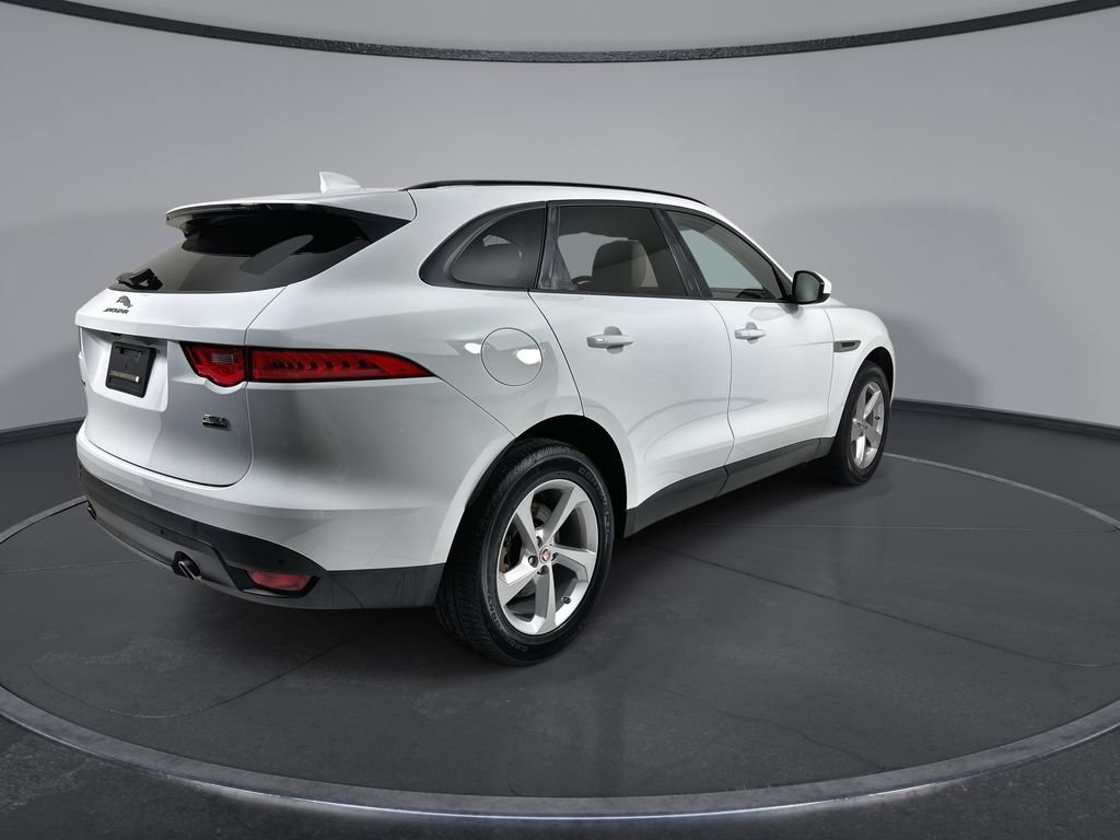 Used 2018 Jaguar F-PACE Premium AWD/4WD image 8