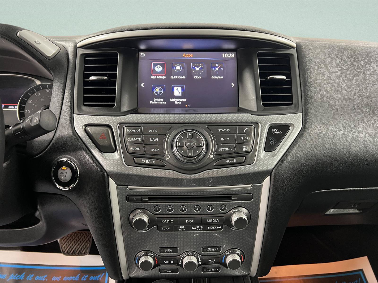 Used 2019 Nissan Pathfinder SL AWD/4WD image 18