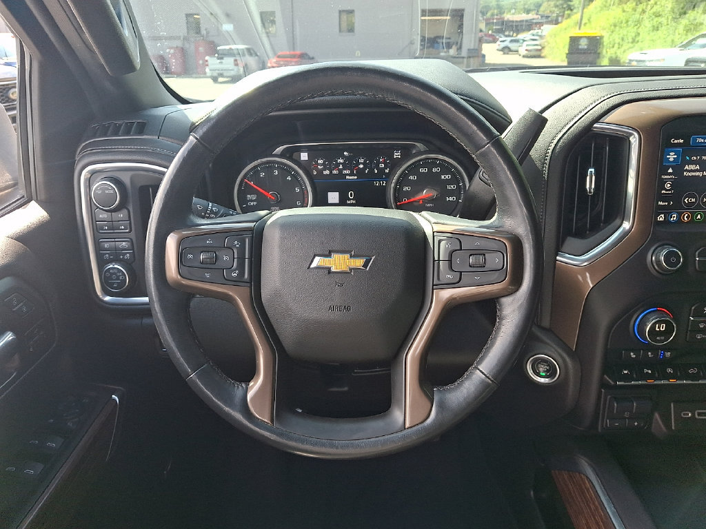 Used 2021 Chevrolet Silverado 1500 High Country w/ Technology Package AWD/4WD image 19