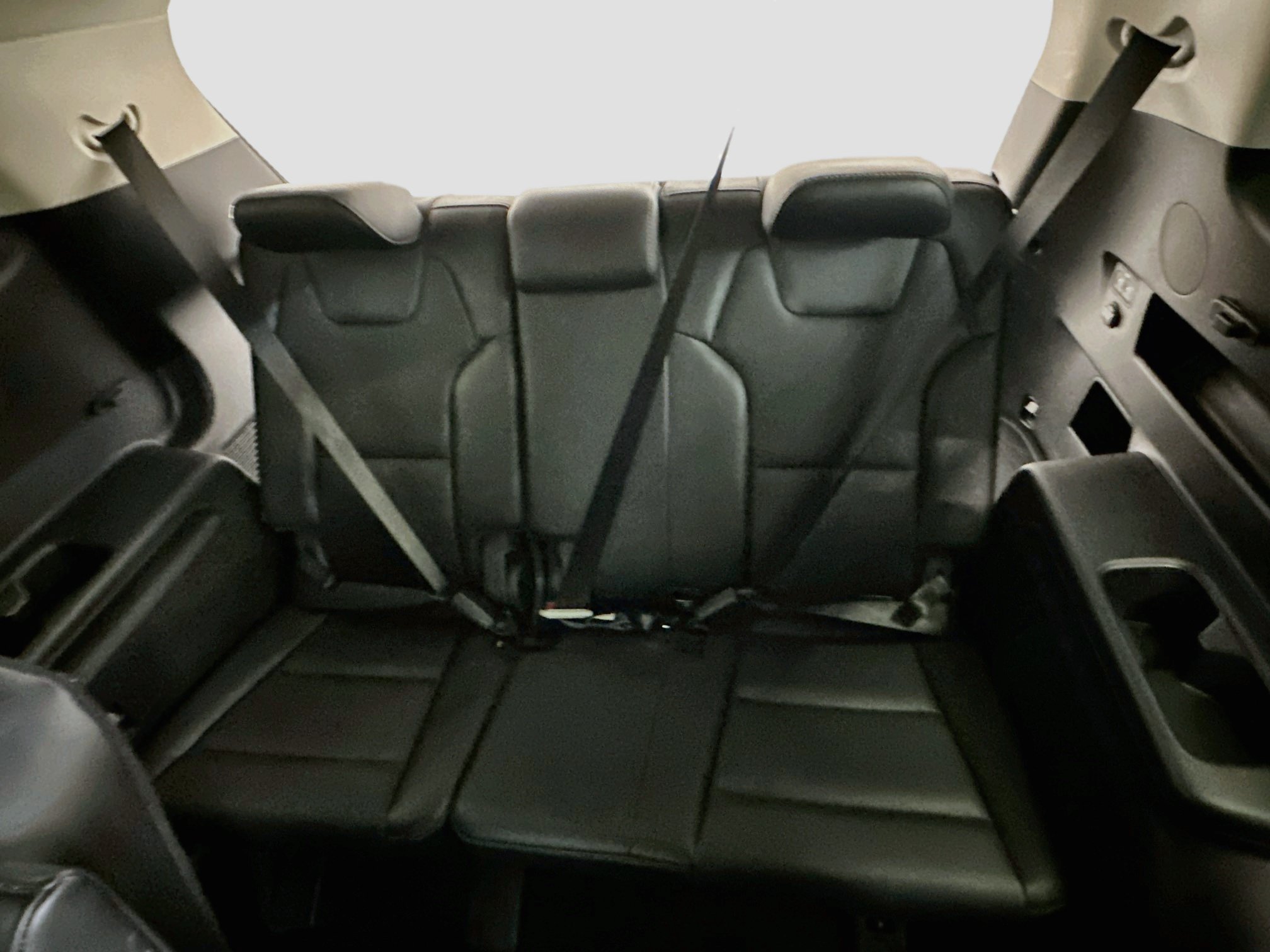 Used 2025 Kia Telluride S AWD/4WD image 30