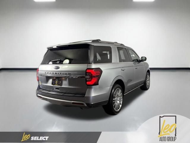 Used 2024 Ford Expedition Limited AWD/4WD image 4