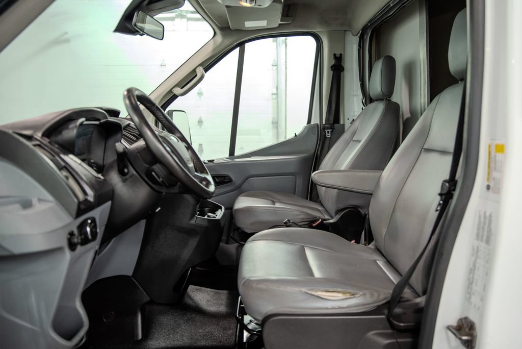 Used 2017 Ford Transit 250 138 RWD image 6