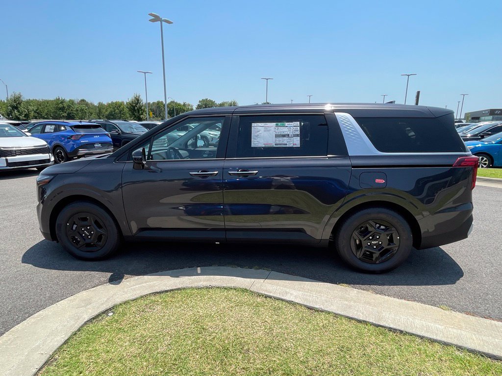 New 2026 Kia Carnival FWD image 4