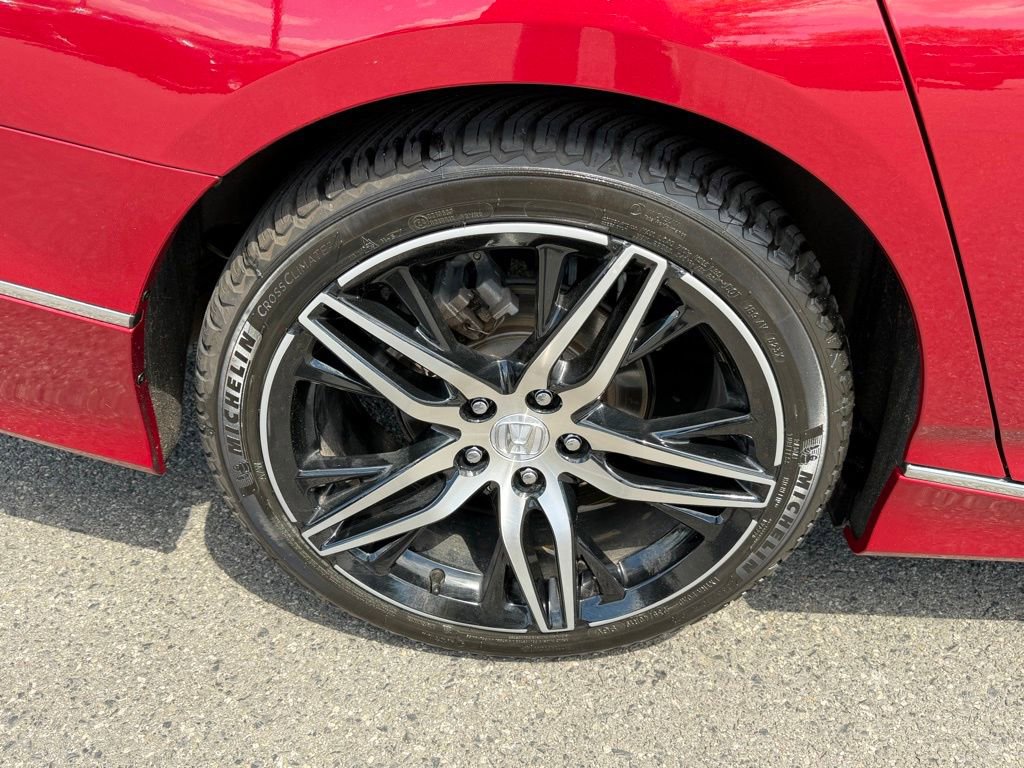 Used 2022 Honda Accord Touring image 13