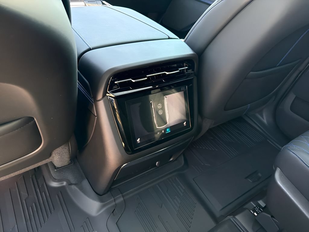 New 2026 Cadillac Escalade IQL Sport 1 w/ LPO, Floor Liner Package AWD/4WD image 36
