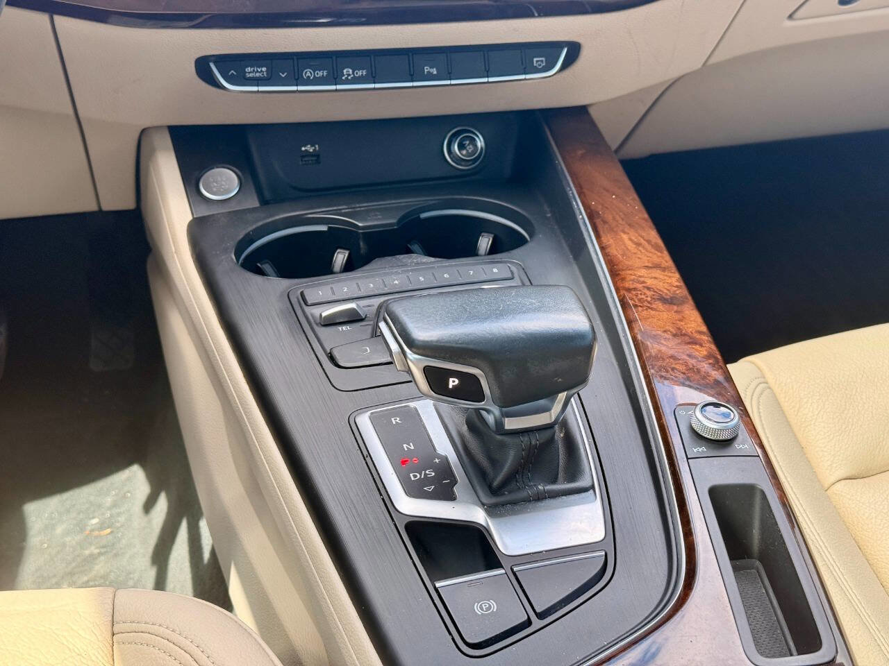 Used 2018 Audi A5 2.0T Premium Plus w/ Premium Plus image 17