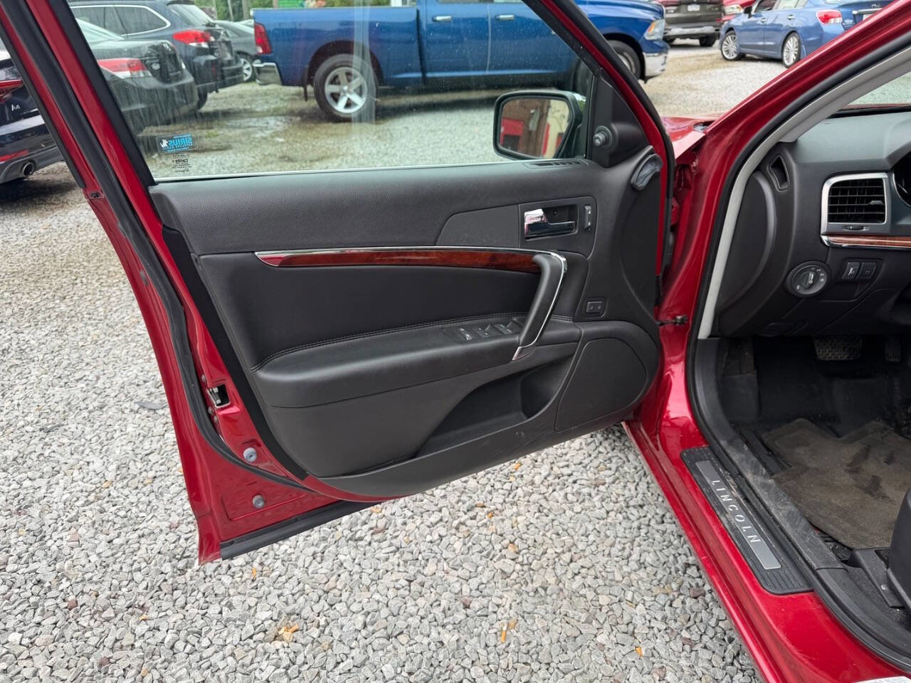 Used 2010 Lincoln MKZ FWD image 11