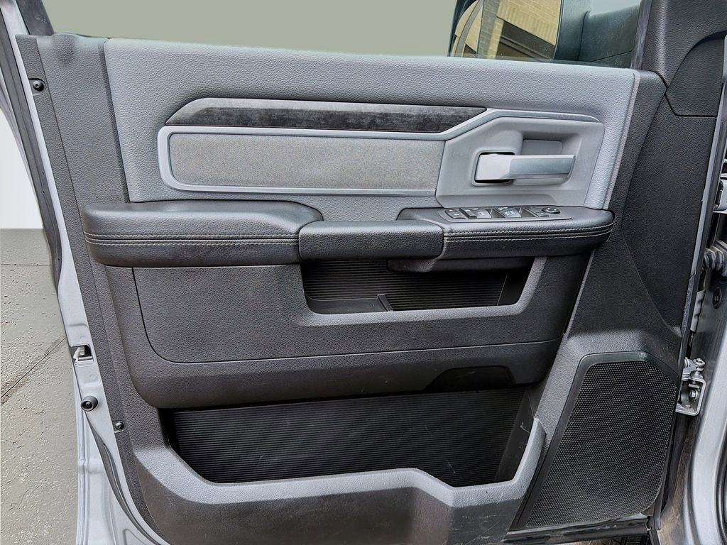 Used 2021 RAM 2500 Big Horn image 24