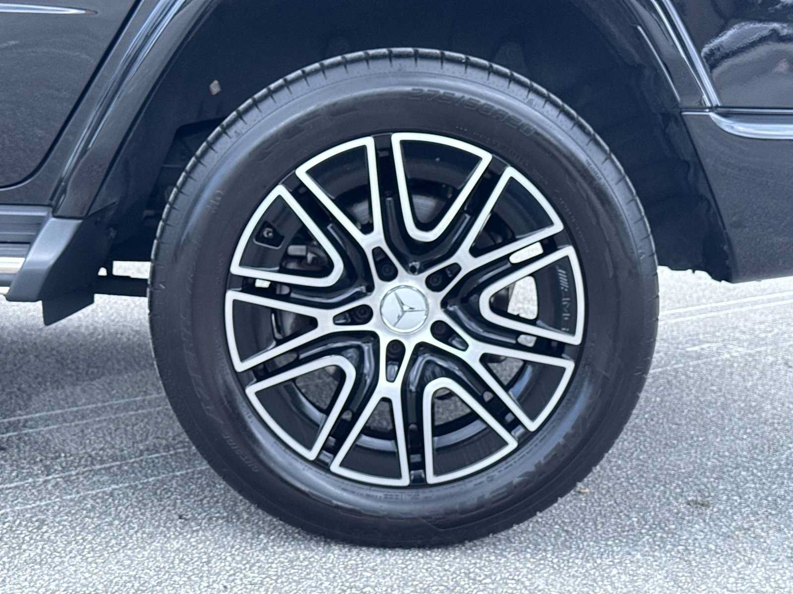Used 2025 Mercedes-Benz G 550 image 11