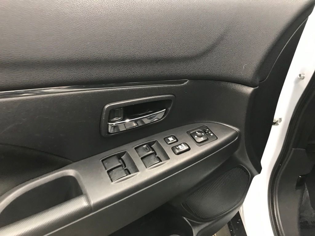 Used 2022 Mitsubishi Outlander Sport ES image 10