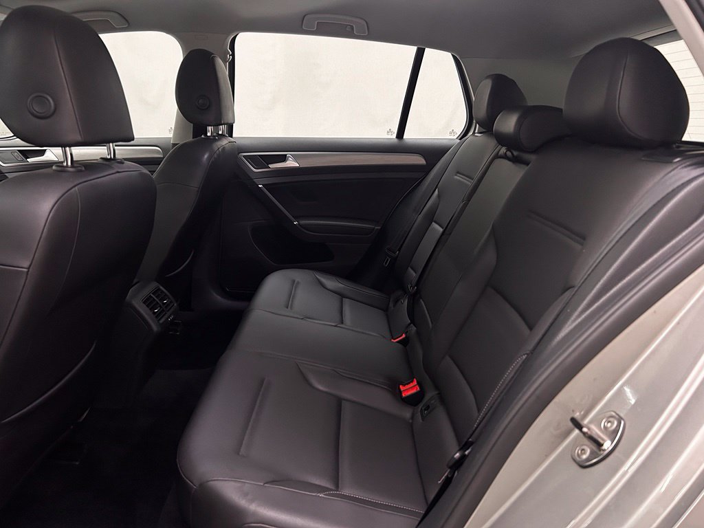 Used 2015 Volkswagen Golf TDI FWD image 14