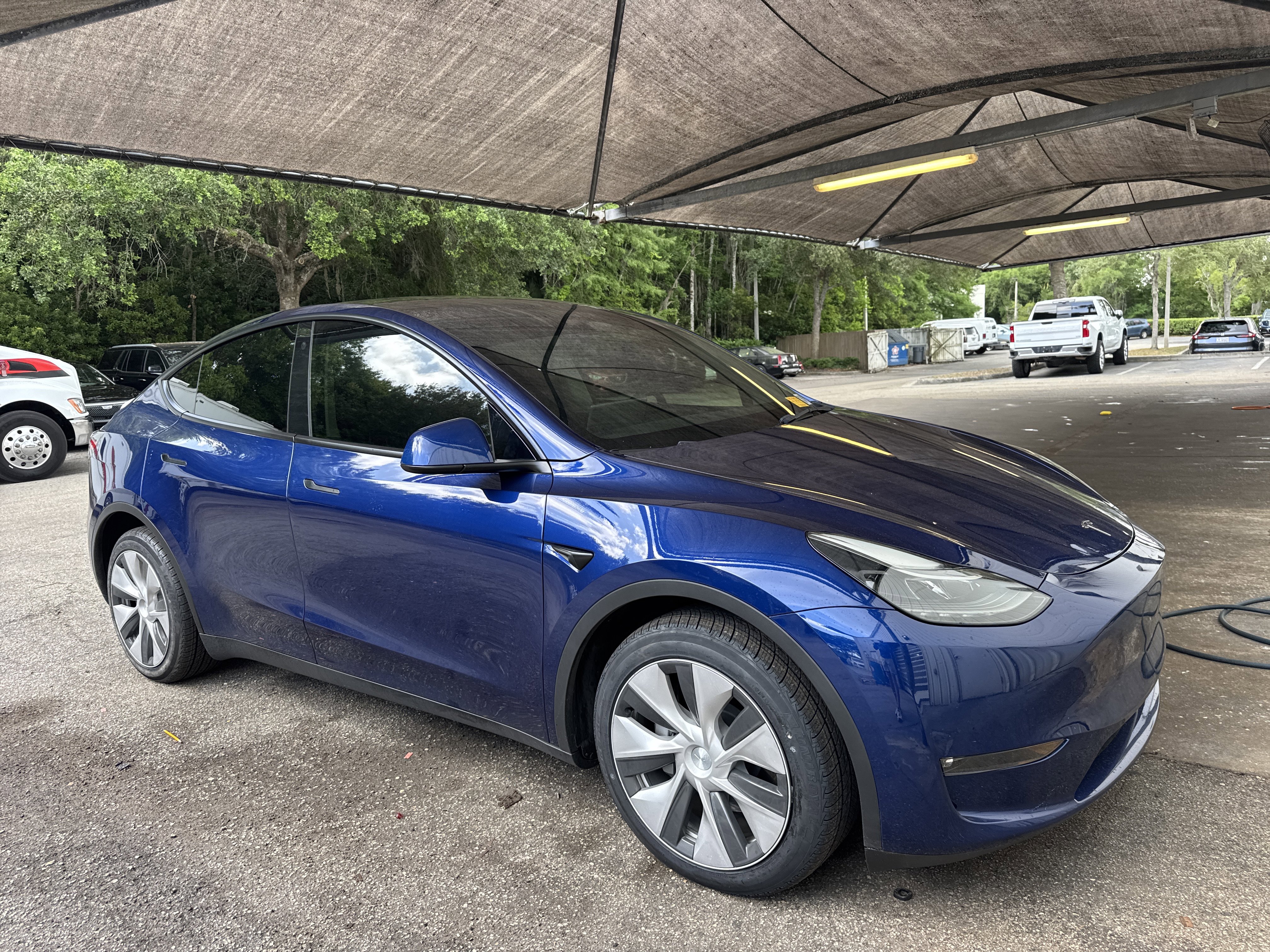 Used 2023 Tesla Model Y Long Range AWD/4WD image 4
