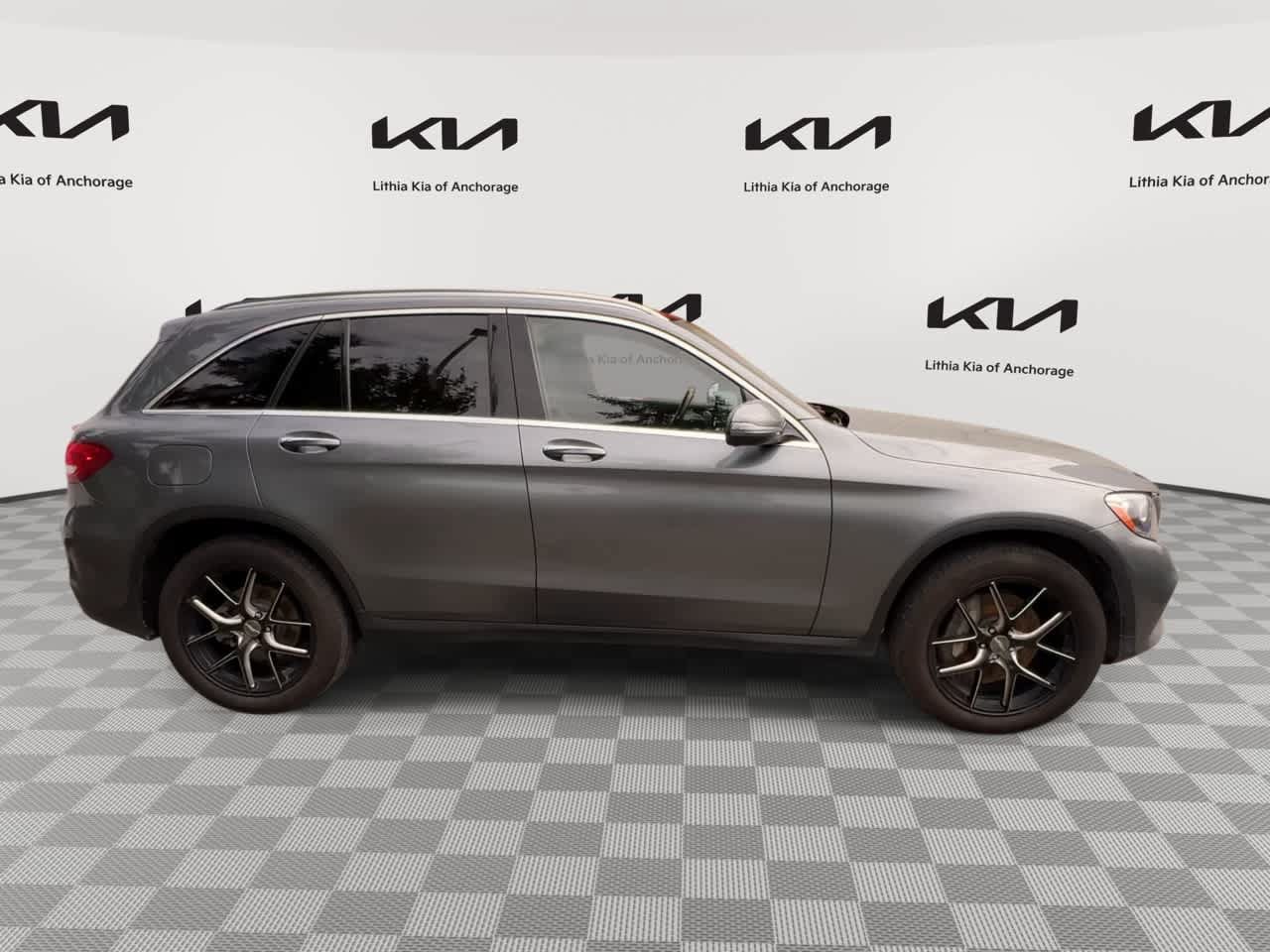 Used 2016 Mercedes-Benz GLC 300 4MATIC image 9