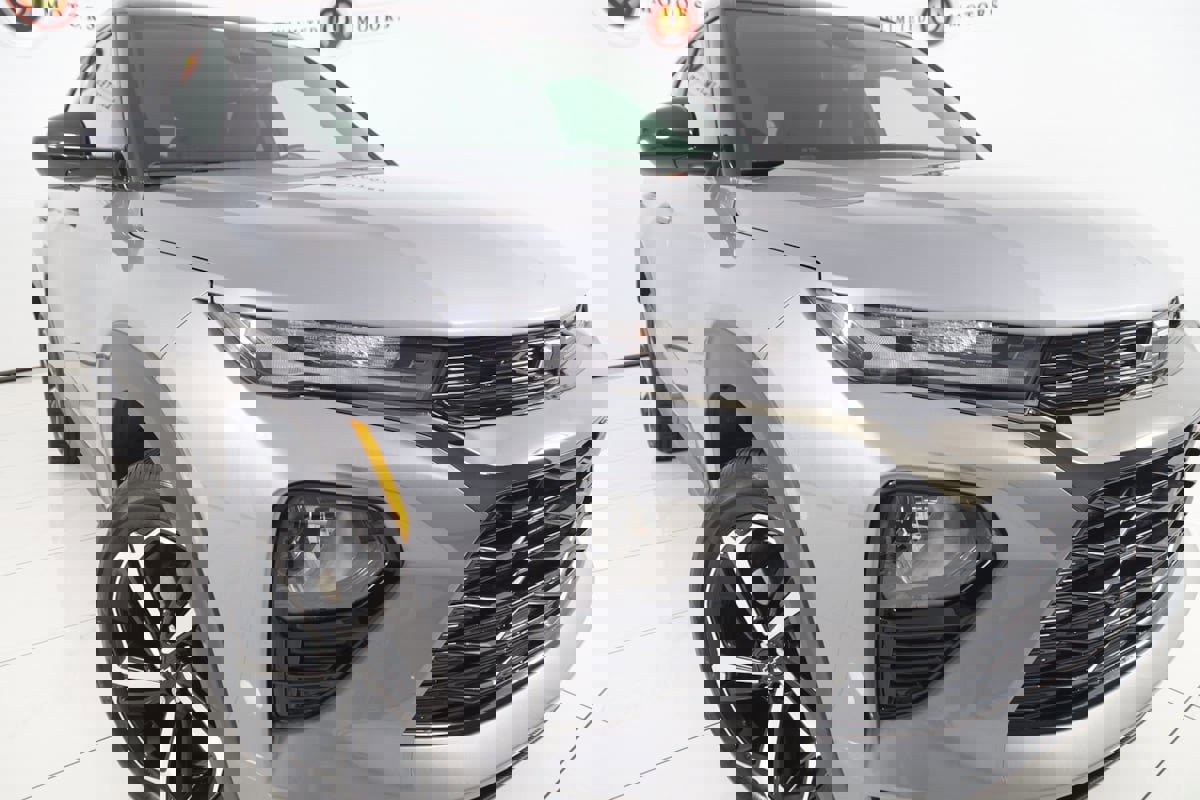 Used 2023 Chevrolet TrailBlazer RS image 16