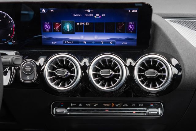 Certified 2025 Mercedes-Benz GLA 35 AMG 4MATIC image 25