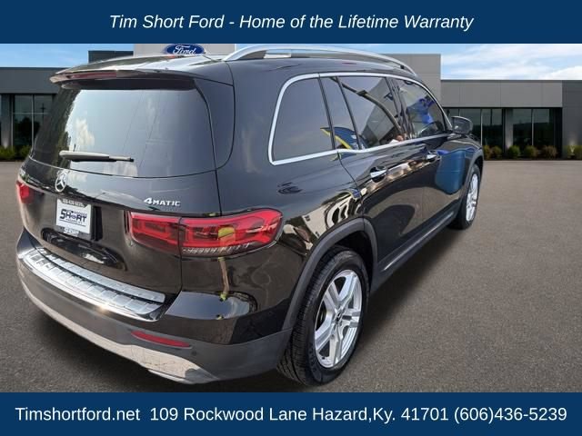 Used 2023 Mercedes-Benz GLB 250 4MATIC w/ Premium Package image 4