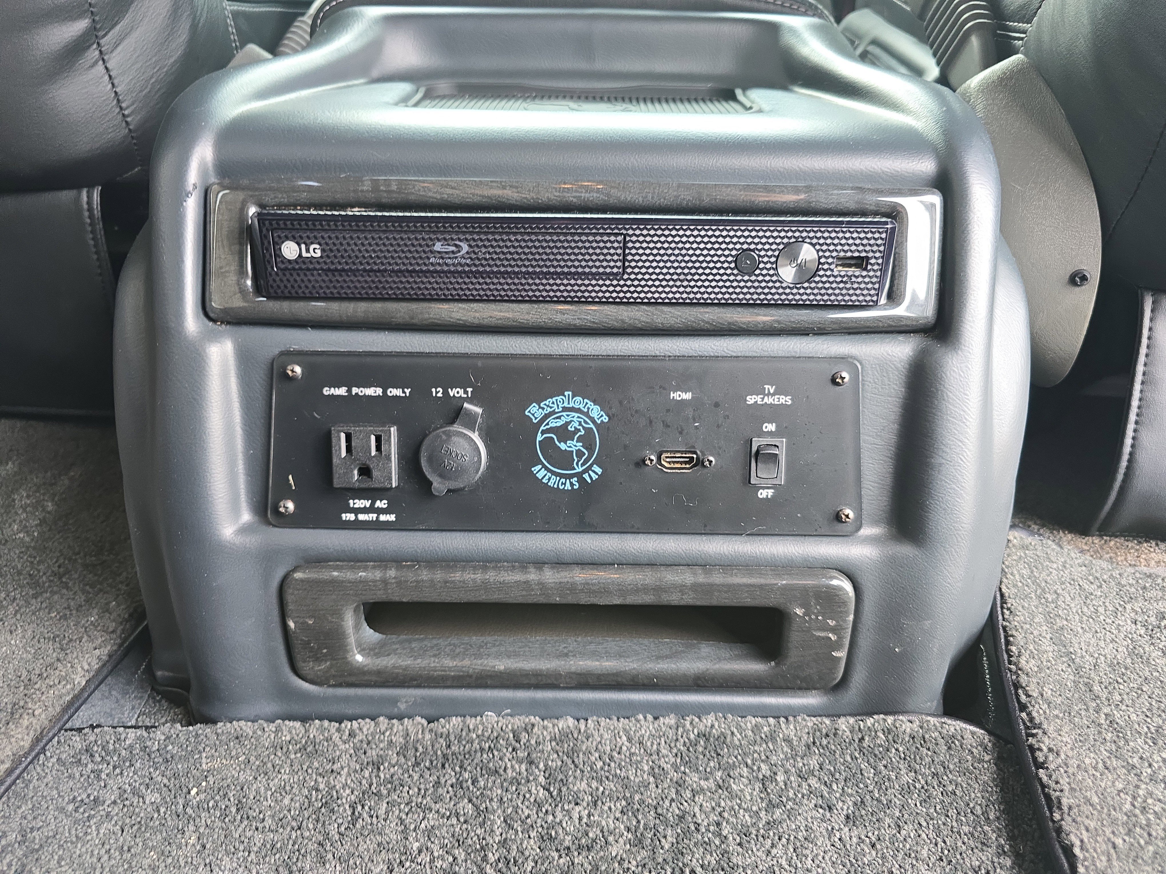 Used 2021 Chevrolet Express 2500 LS w/ Enhanced Convenience Package RWD image 27