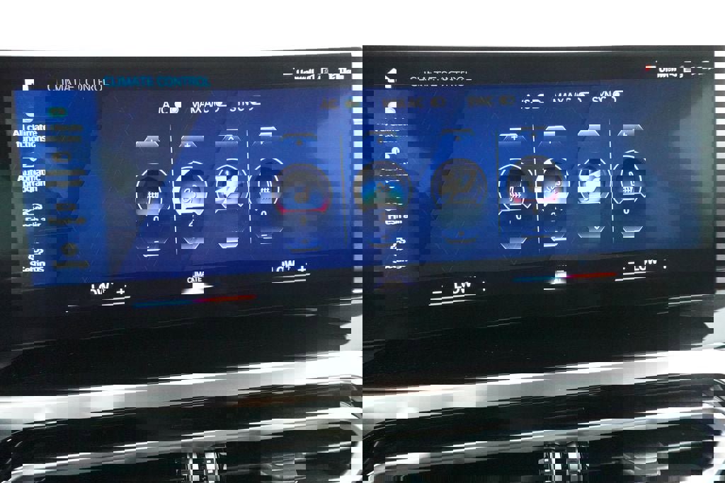 Used 2023 BMW M2 RWD image 15