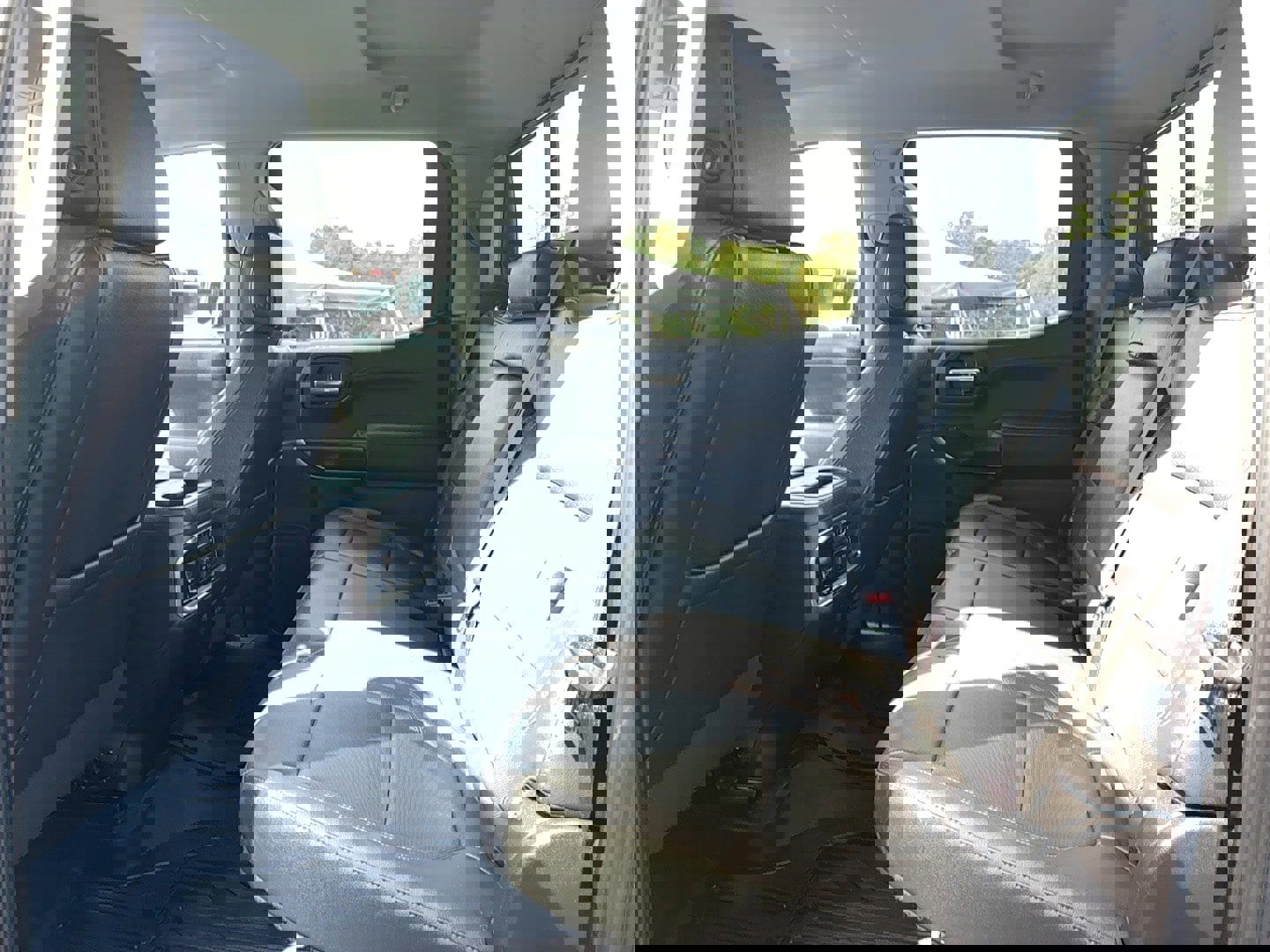 Used 2019 GMC Sierra 1500 SLT w/ SLT Premium Plus Package image 10