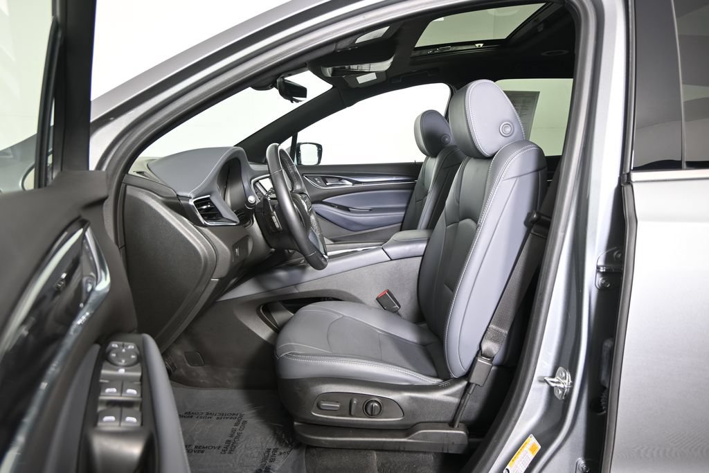 Used 2023 Buick Enclave Essence w/ Experience Buick Package AWD/4WD image 22