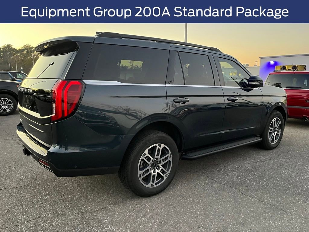 Used 2025 Ford Expedition Active image 6