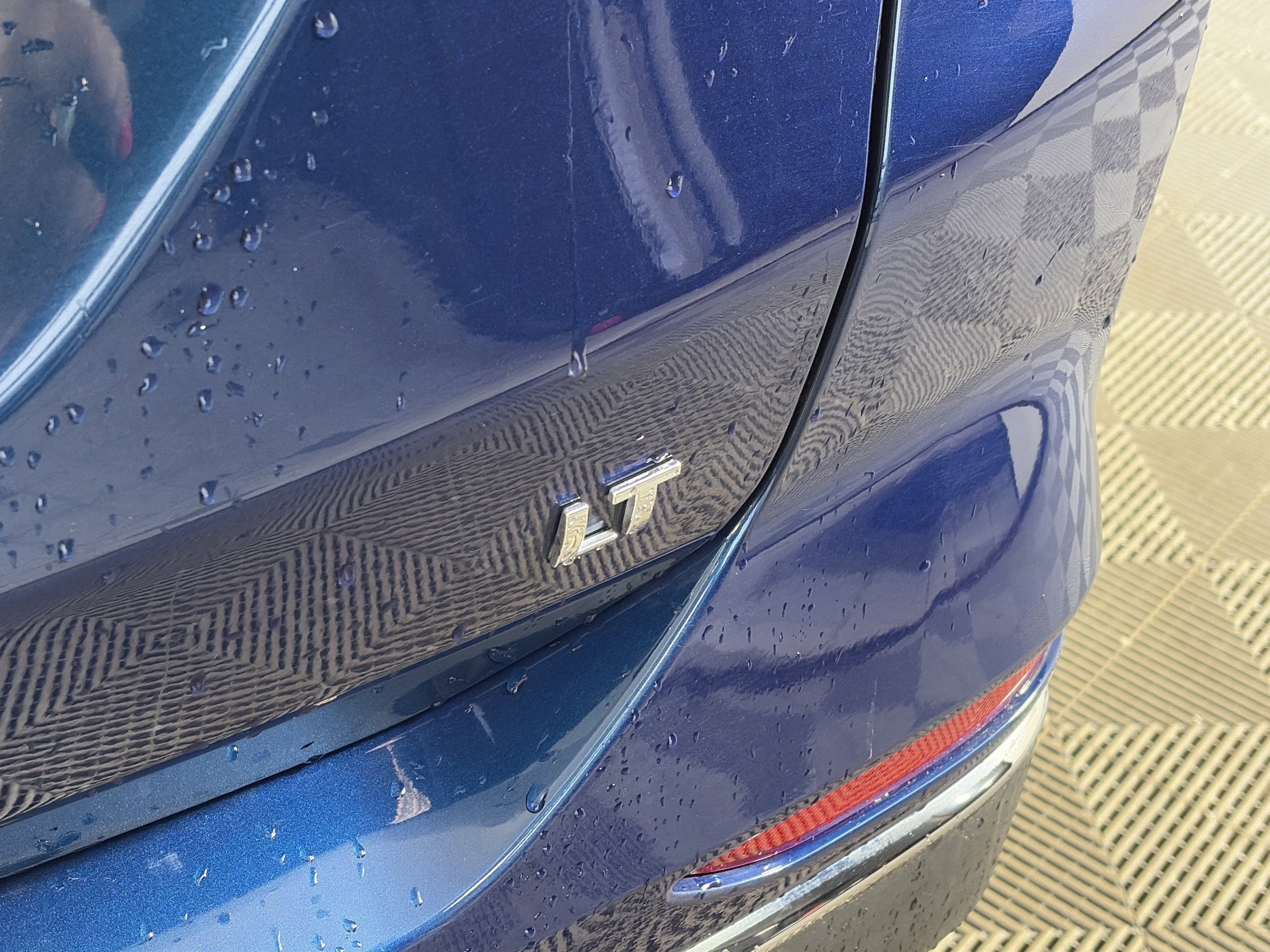 Used 2021 Chevrolet Equinox LT image 17