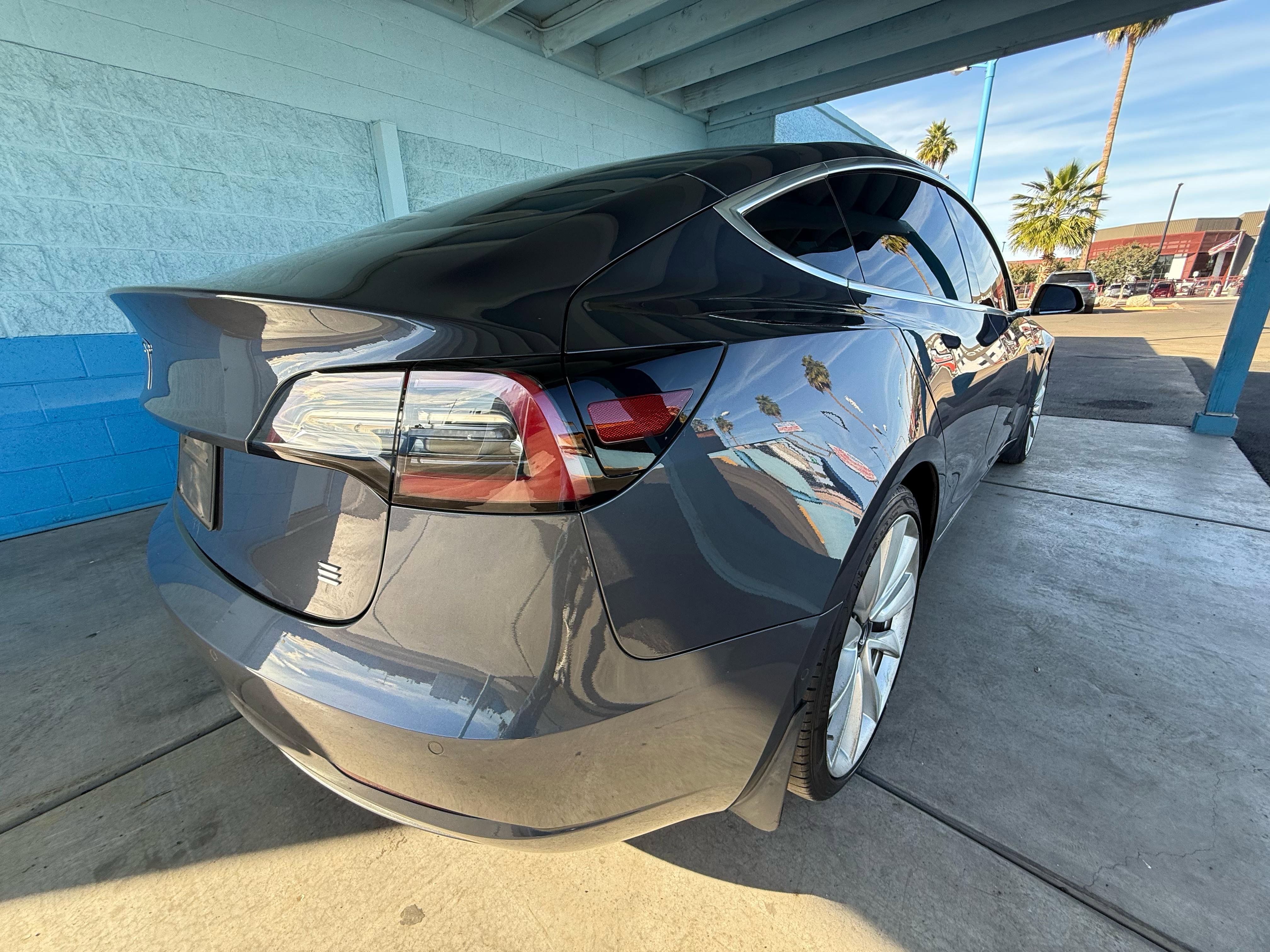Used 2020 Tesla Model 3 Standard Range Plus RWD image 3