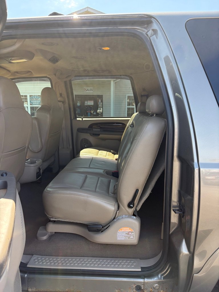 Used 2003 Ford Excursion Limited image 10
