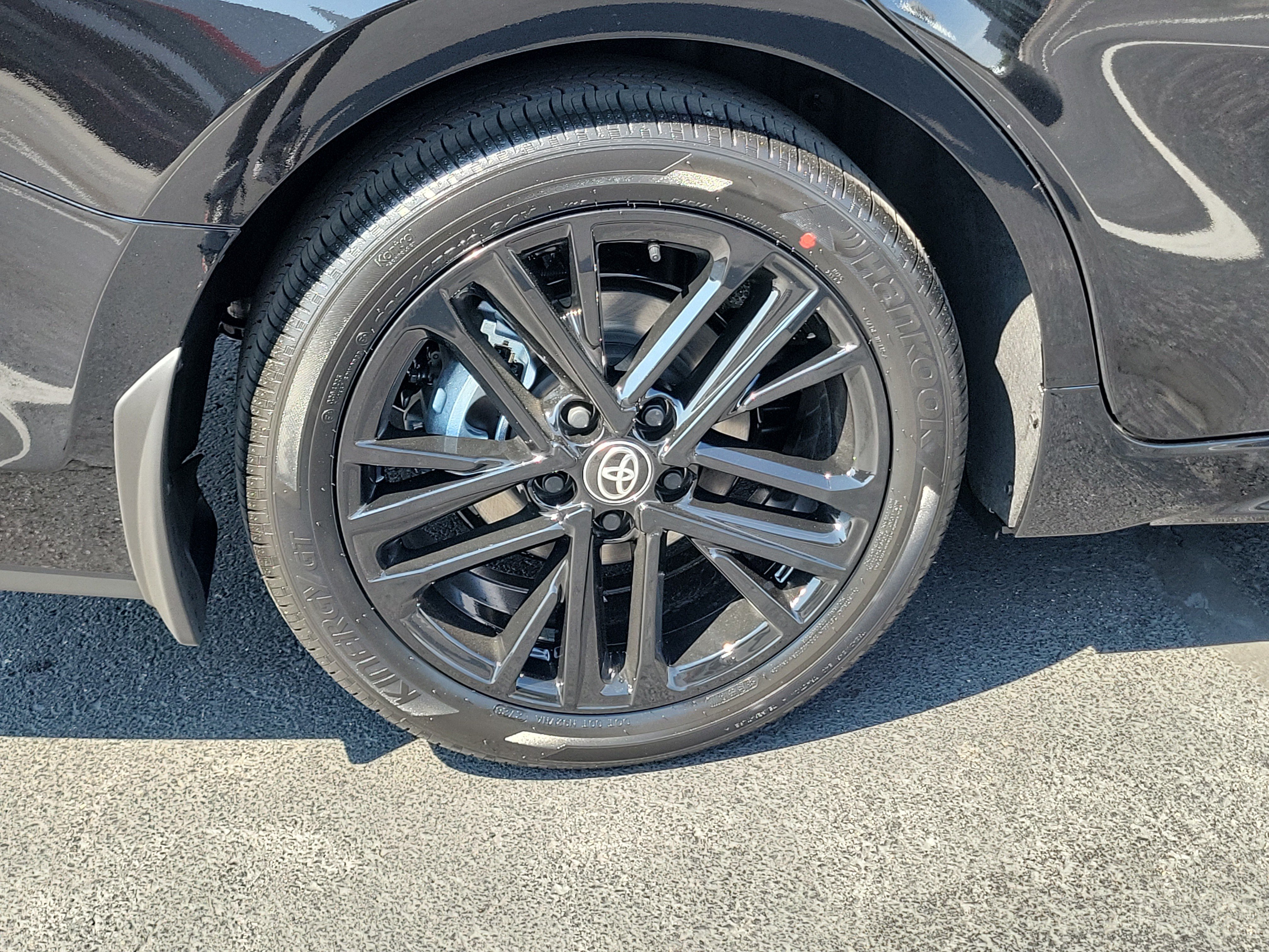 New 2026 Toyota Camry SE AWD/4WD image 5