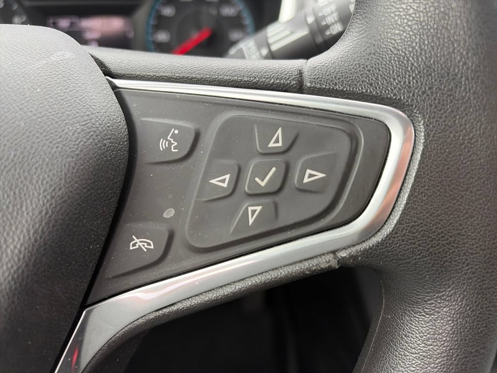 Used 2018 Chevrolet Equinox LS FWD image 12