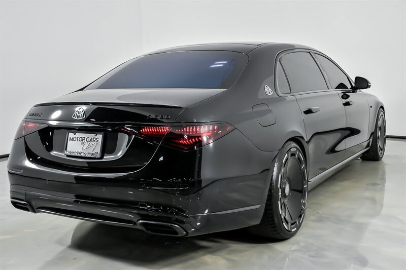 Used 2024 Mercedes-Benz Maybach S 680 4MATIC image 12