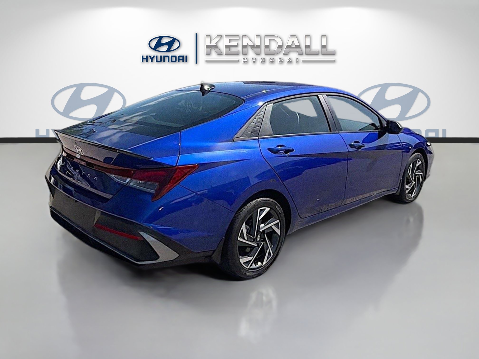 Used 2025 Hyundai Elantra Sport FWD image 6