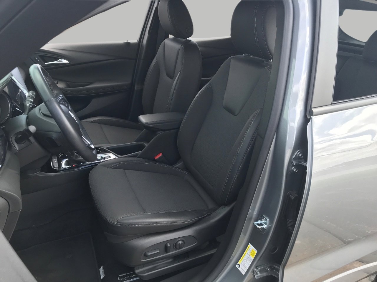Certified 2023 Buick Encore GX Select w/ Sport Touring Package FWD image 15