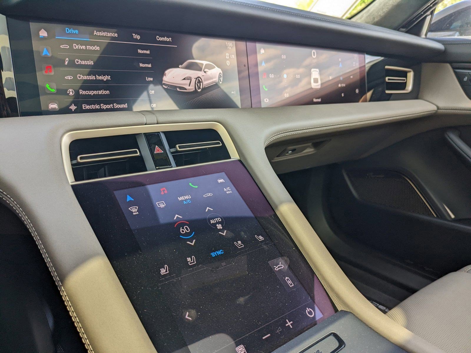 Certified 2023 Porsche Taycan Turbo S AWD/4WD image 15