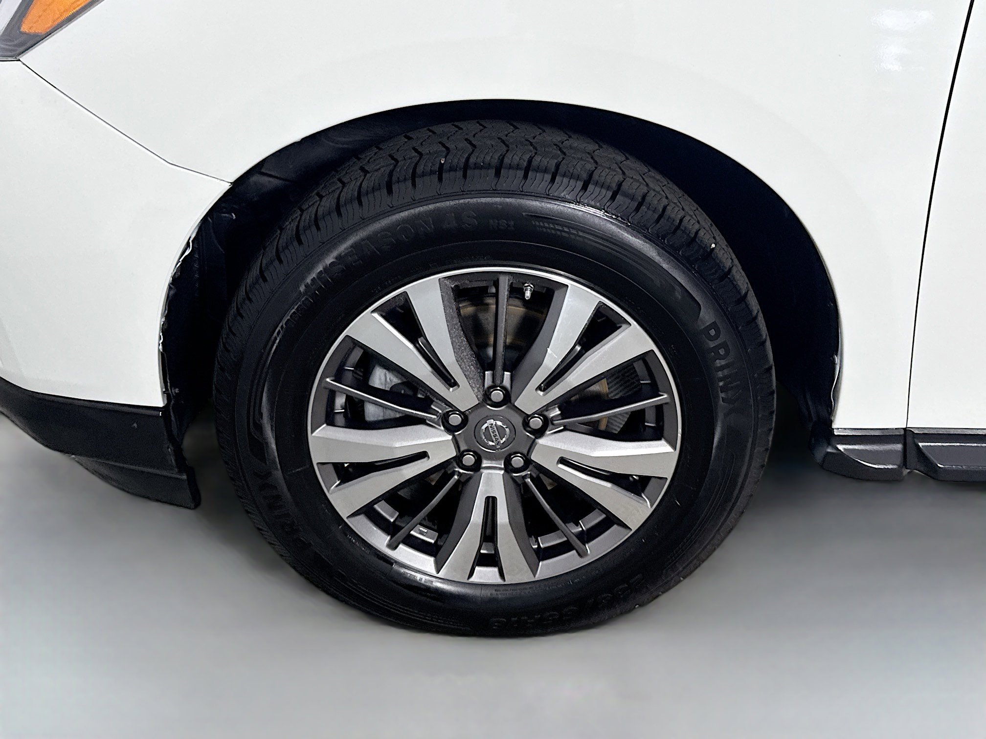 Used 2019 Nissan Pathfinder SL FWD image 38
