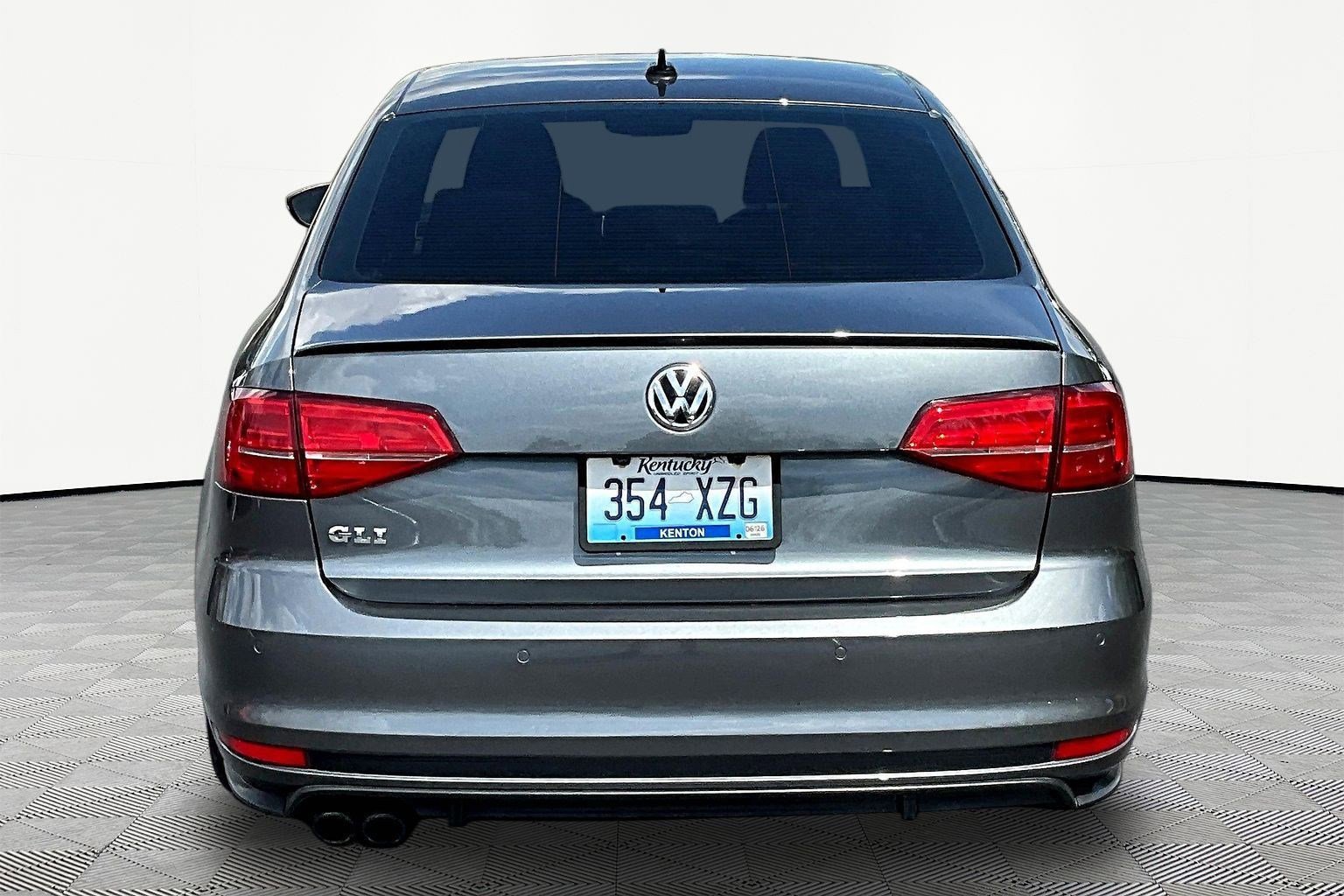 Used 2017 Volkswagen Jetta GLI image 5