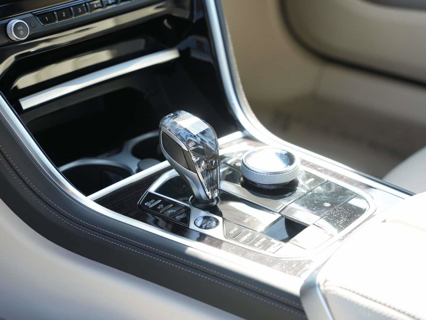 Used 2025 BMW 840i Coupe image 10