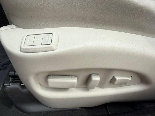 Used 2014 Cadillac SRX Premium image 37