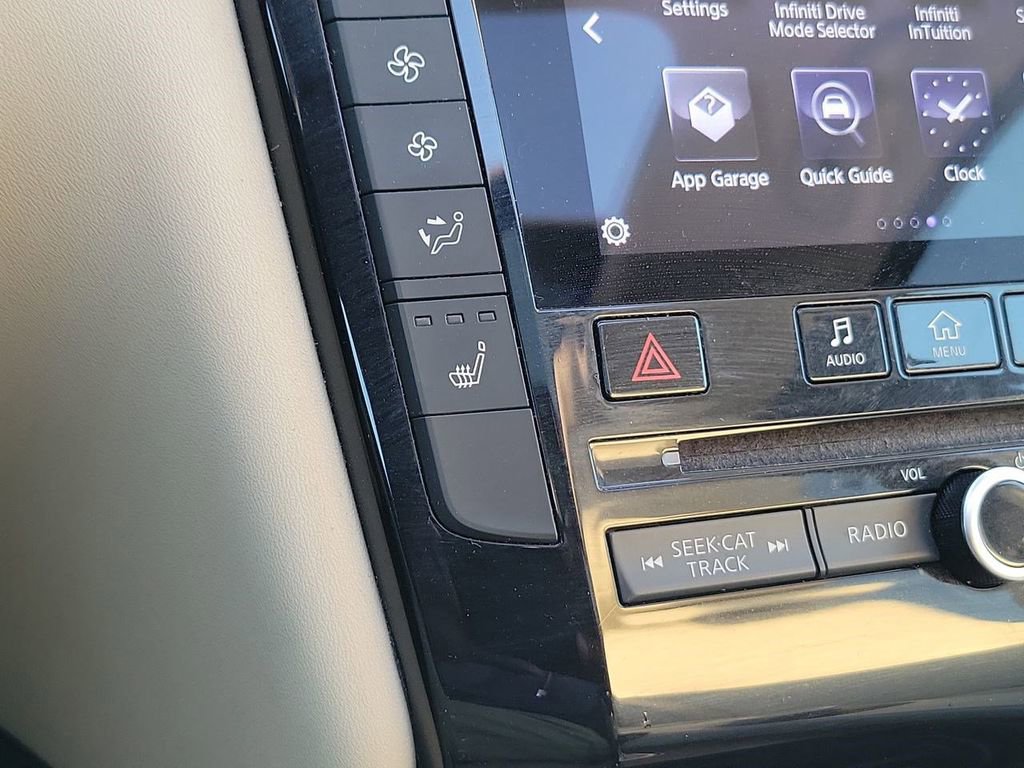 Used 2019 INFINITI QX50 Luxe w/ Navigation Package image 29