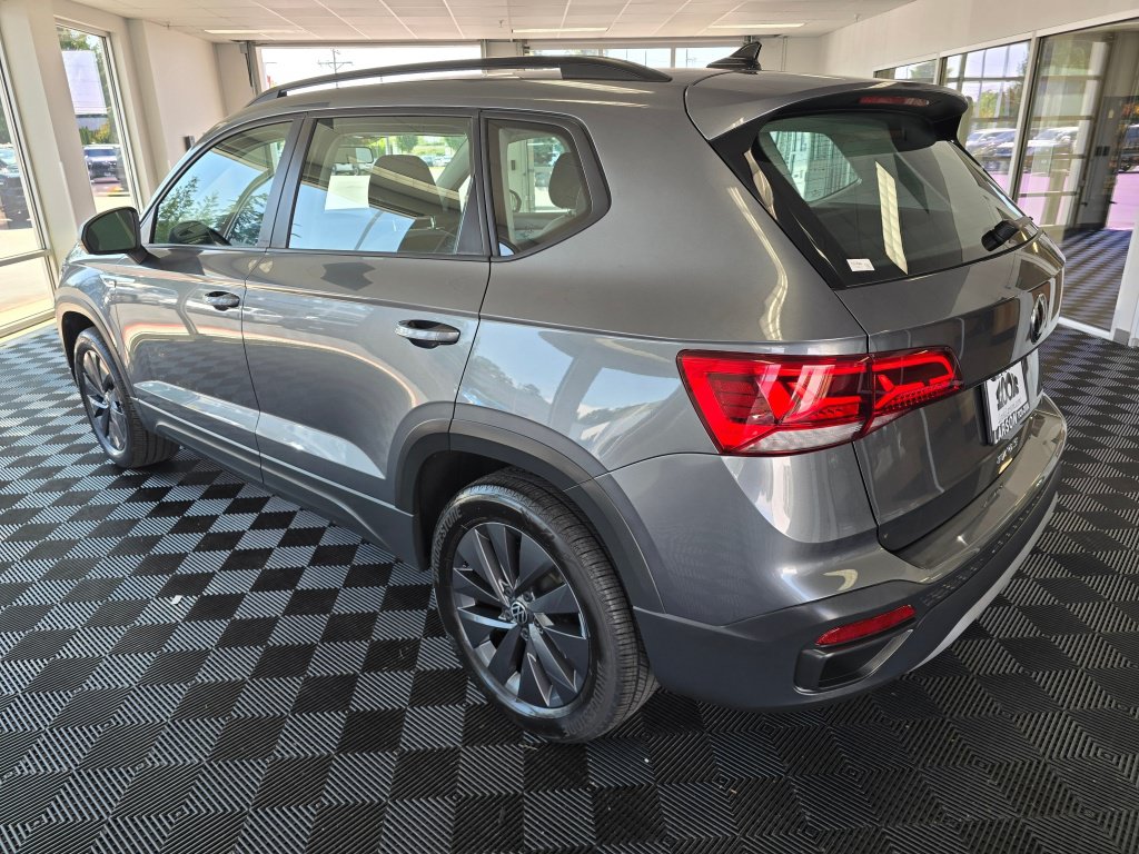 Used 2022 Volkswagen Taos S AWD/4WD image 5