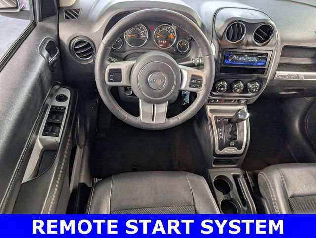 Used 2016 Jeep Compass Latitude w/ Sun/Sound Group image 9